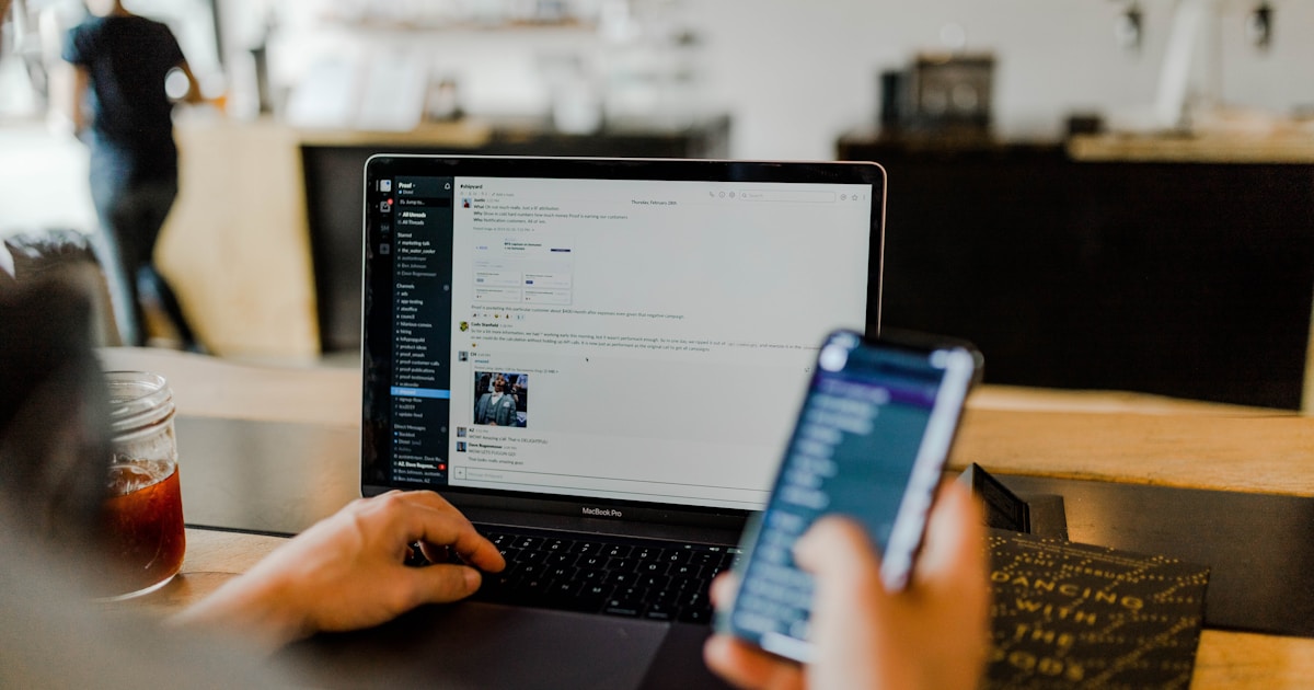 Sécurité des données et protection contre les fuites avec l'intelligence artificielle en entreprise - mygrowthbox.com